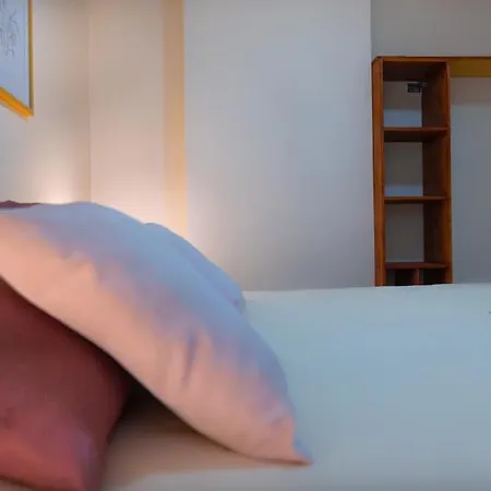 Proche Sanctuaires - Confort Premium - Parking Facile Apartment